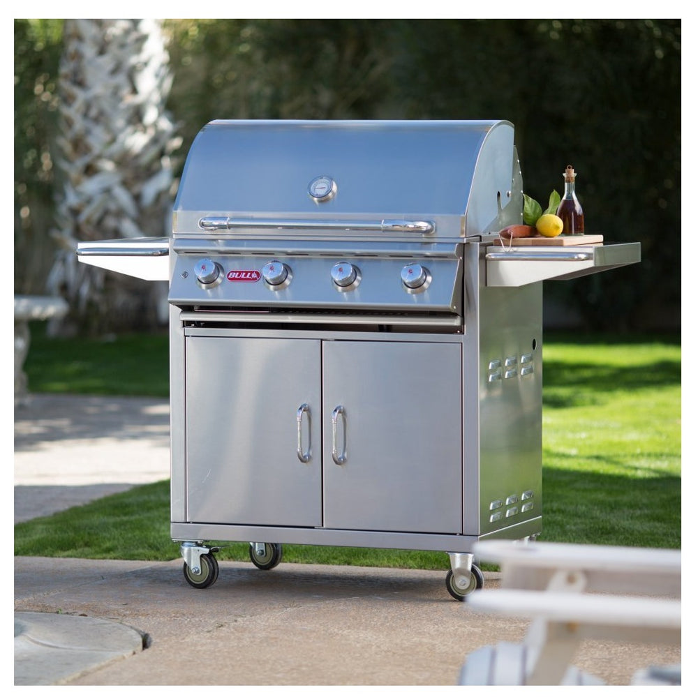 Bull Lonestar 4 Burner Gas Barbecue Cart garden