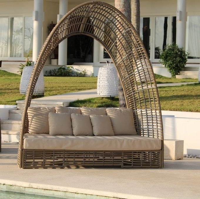 Skyline Design Surabaya Kubu Mushroom Rattan Daybed