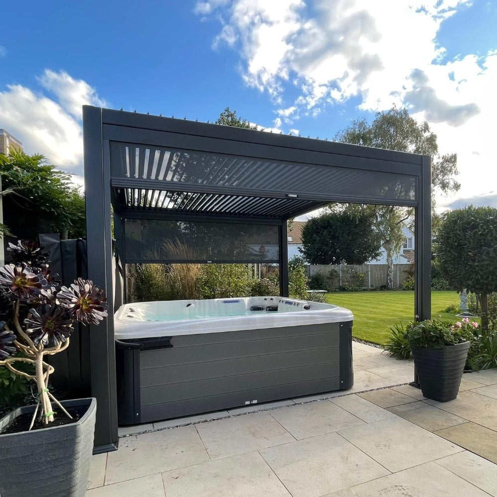 Maranza Vented Pergola hot tub